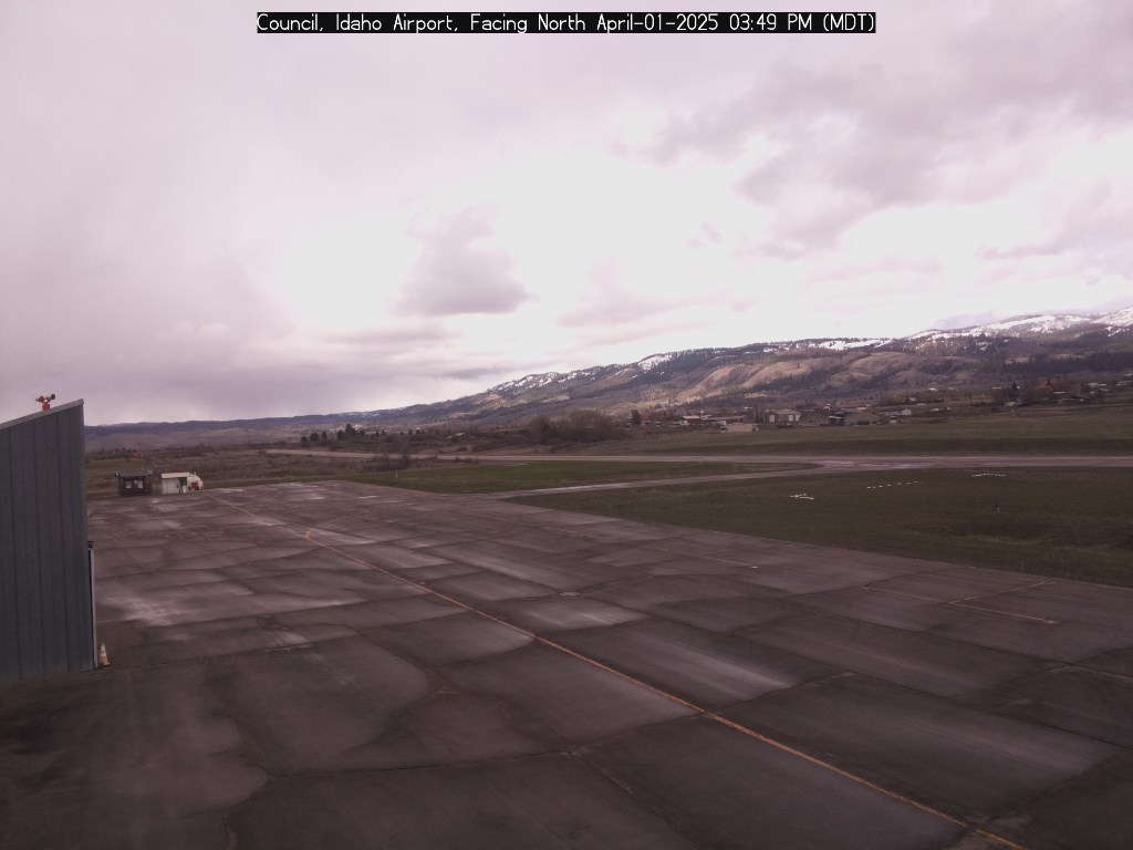 Picture of Council airport web cam looking north