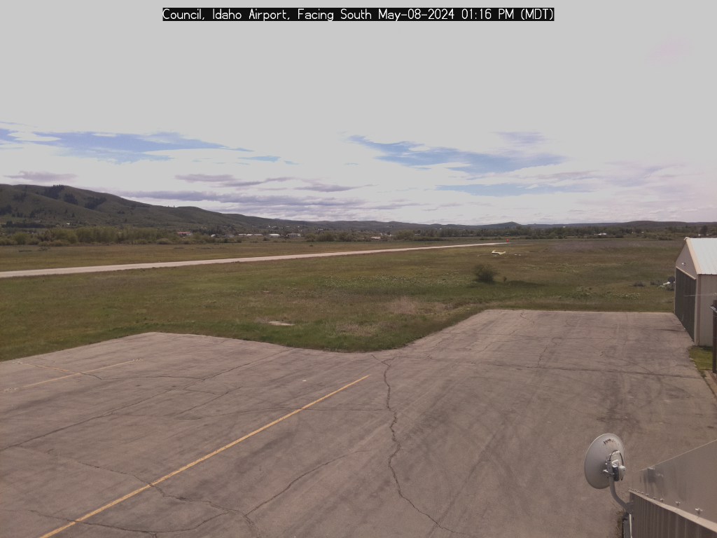 Picture of Council Airport web cam looking south